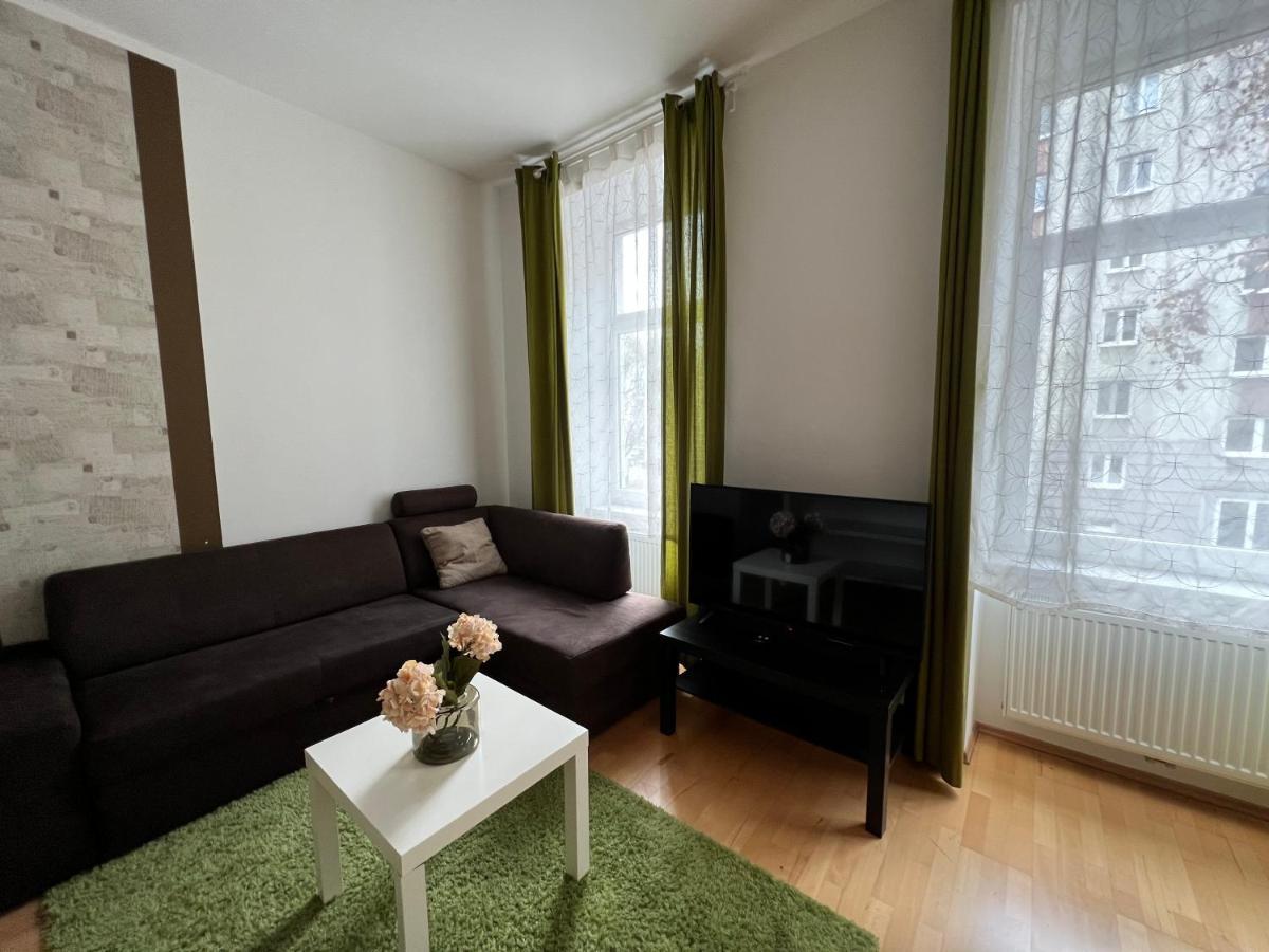 Cozy 2-Room Apartment Вена Экстерьер фото