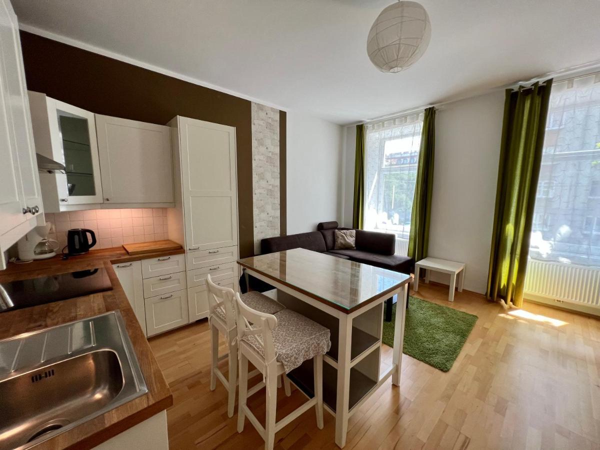 Cozy 2-Room Apartment Вена Экстерьер фото